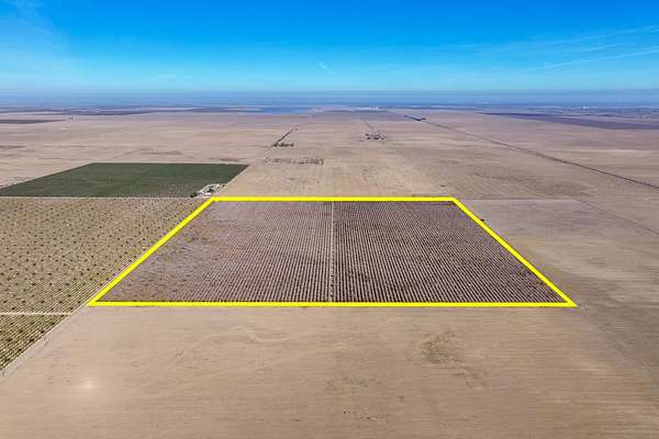 160 Acres of Land for Sale in Mendota, California