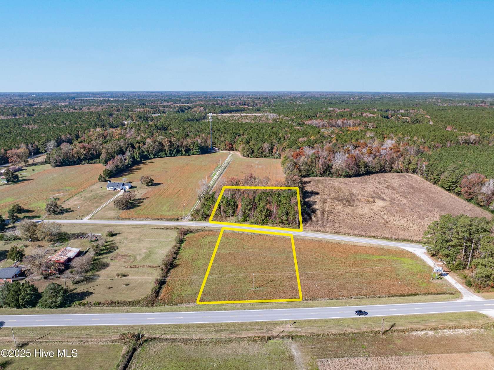 0.93 Acres of Residential Land for Sale in Pollocksville, North Carolina