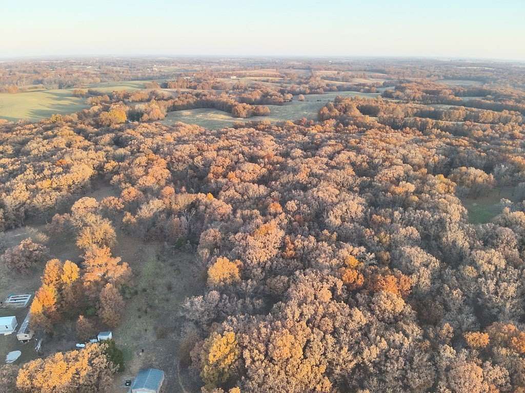 6 Acres of Residential Land for Sale in Macon, Missouri