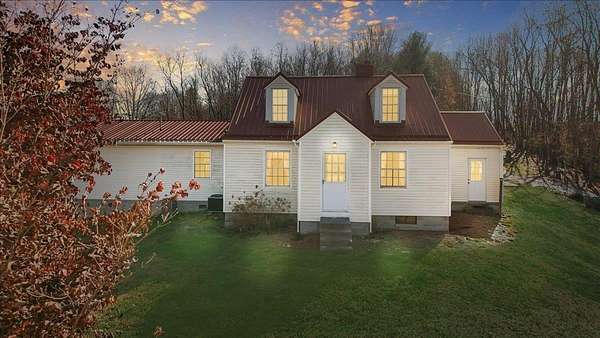 2.5 Acres of Residential Land with Home for Sale in Pearisburg, Virginia