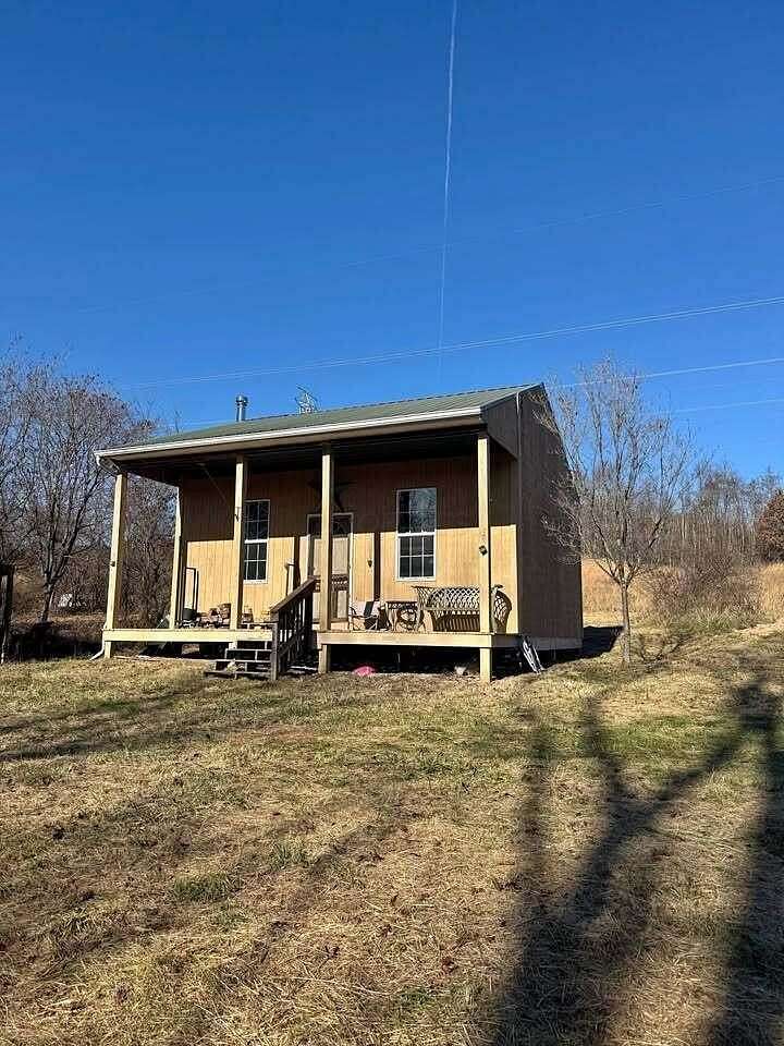 2.49 Acres of Residential Land for Sale in Frazeysburg, Ohio