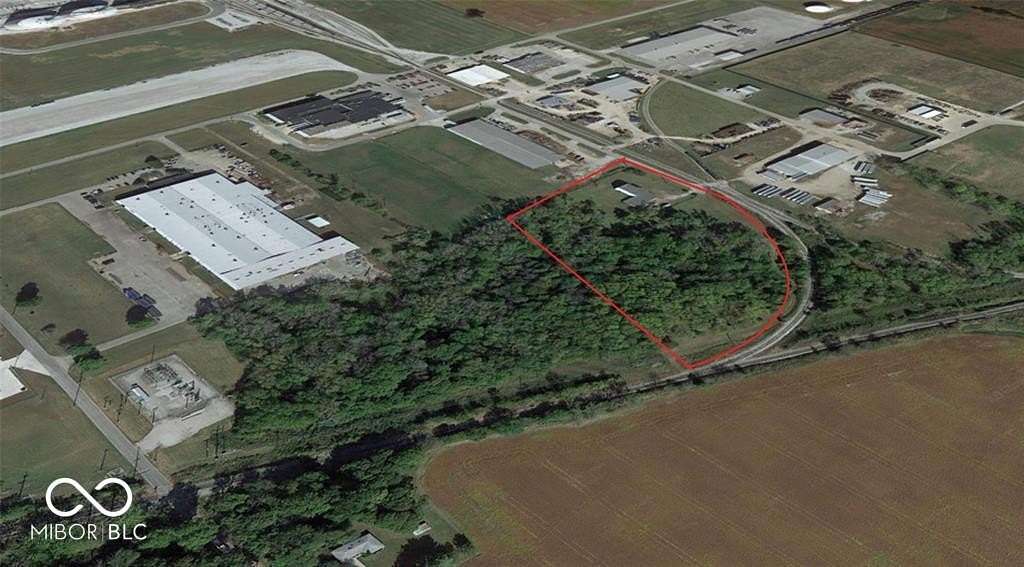 8.8 Acres of Improved Commercial Land for Sale in Morristown, Indiana