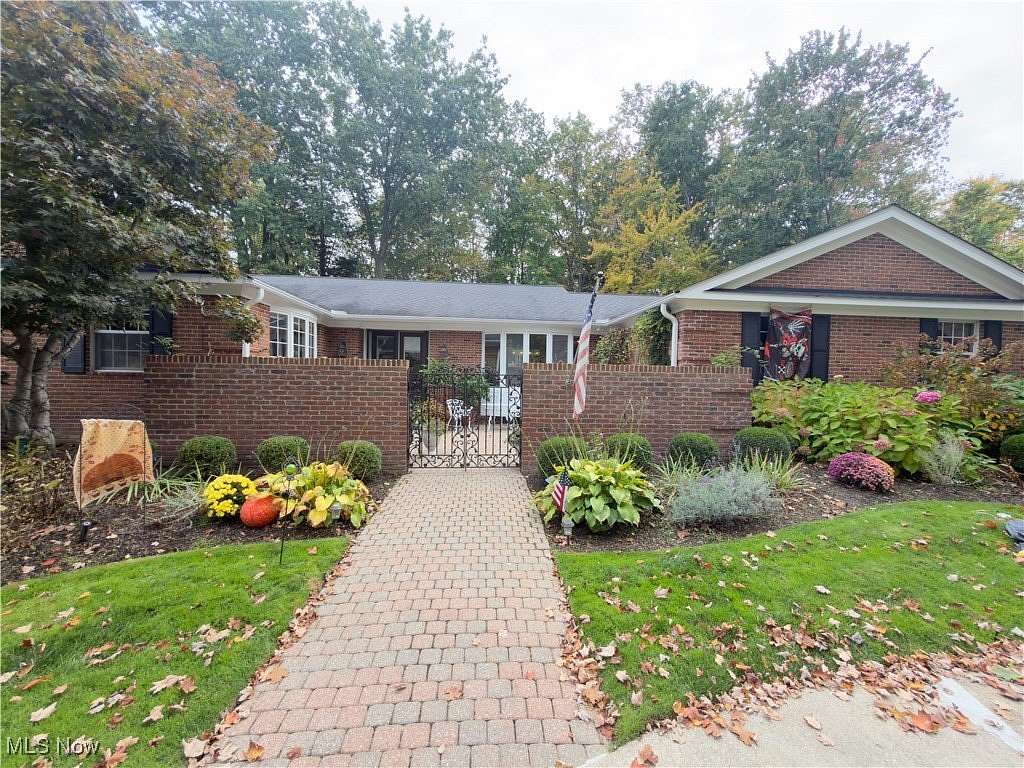 2 Acres of Residential Land with Home for Sale in Mayfield, Ohio