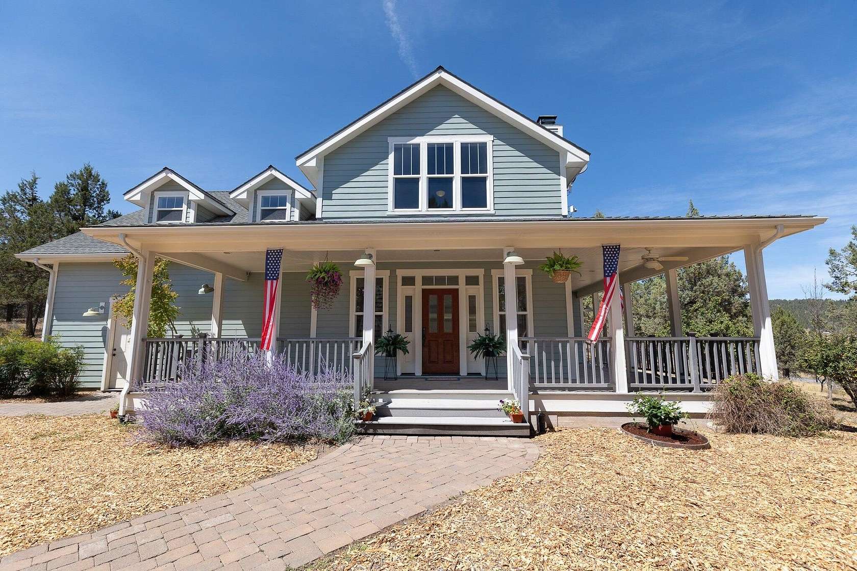 22.2 Acres of Agricultural Land with Home for Sale in Klamath Falls, Oregon