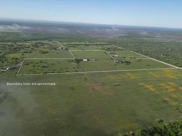 30 Acres of Agricultural Land for Sale in Woodsboro, Texas