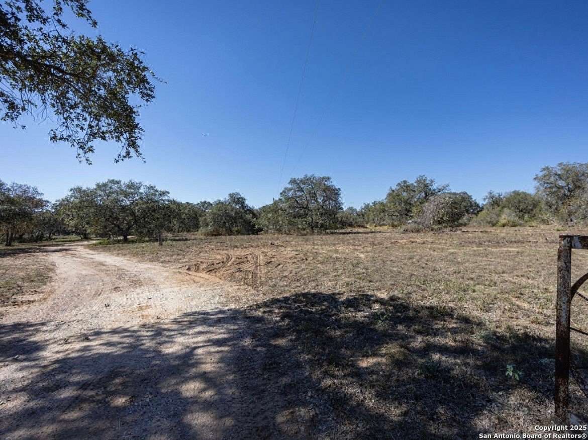 6 Acres of Residential Land for Sale in Somerset, Texas
