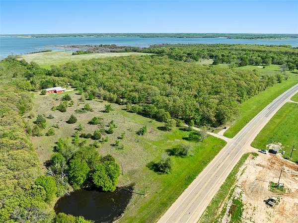 5 Acres of Mixed-Use Land for Sale in Telephone, Texas