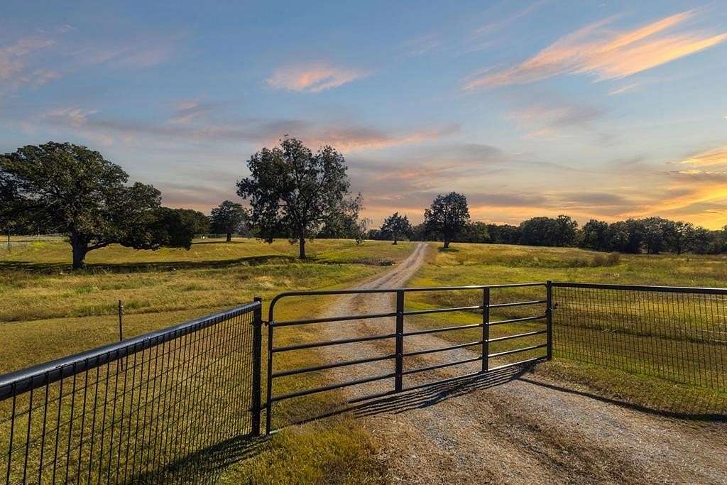 22 Acres of Land for Sale in Kaufman, Texas