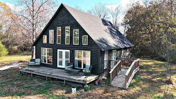 2.29 Acres of Residential Land with Home for Sale in Mena, Arkansas