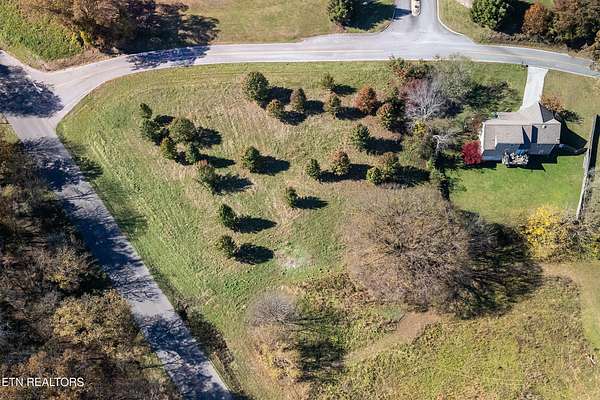 1 Acre of Residential Land for Sale in Lenoir City, Tennessee