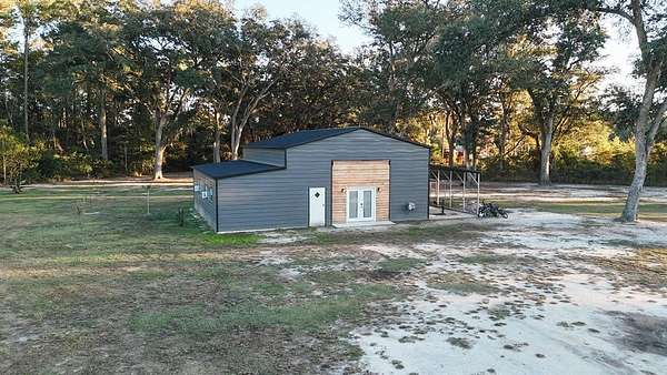 11.7 Acres of Land with Home for Sale in Thomasville, Georgia