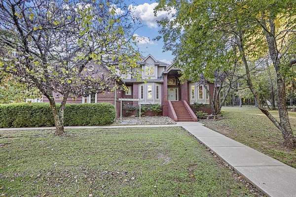 1.5 Acres of Residential Land with Home for Sale in Russellville, Arkansas