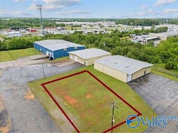 0.26 Acres of Commercial Land for Sale in Muscle Shoals, Alabama