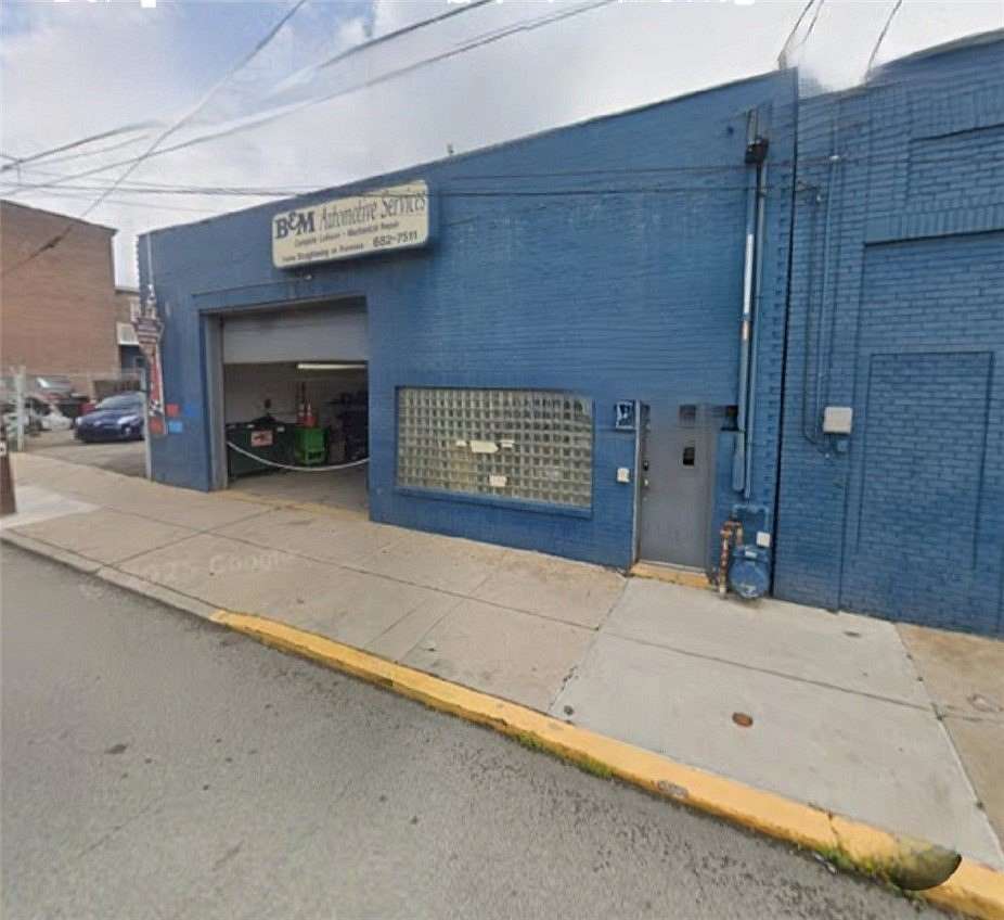 0.13 Acres of Mixed-Use Land for Sale in Pittsburgh, Pennsylvania