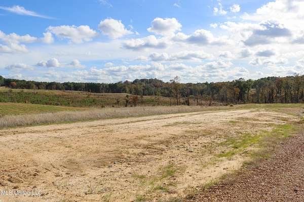 3.26 Acres of Residential Land for Sale in Grenada, Mississippi