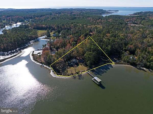 2.5 Acres of Residential Land with Home for Sale in Susan, Virginia