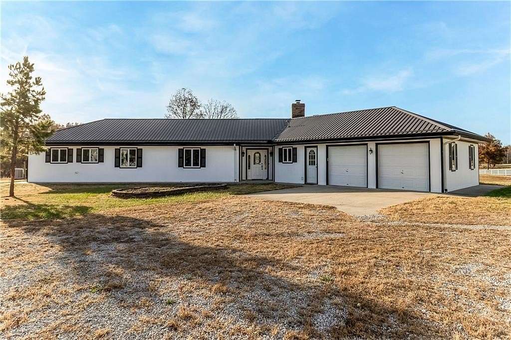 123 Acres of Improved Land for Sale in Creighton, Missouri