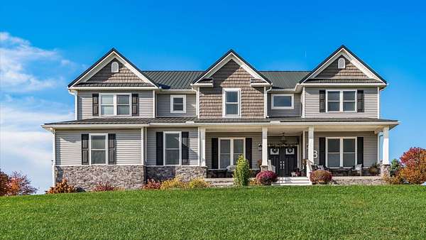 3 Acres of Residential Land with Home for Sale in Hebron, Ohio