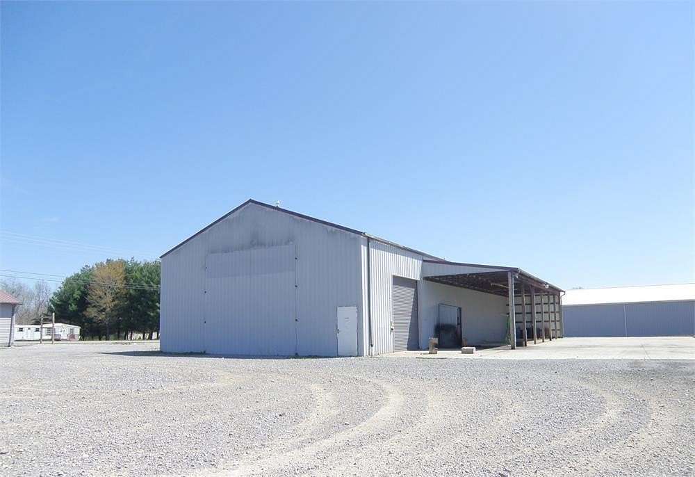 2.28 Acres of Improved Mixed-Use Land for Sale in Russell Springs, Kentucky