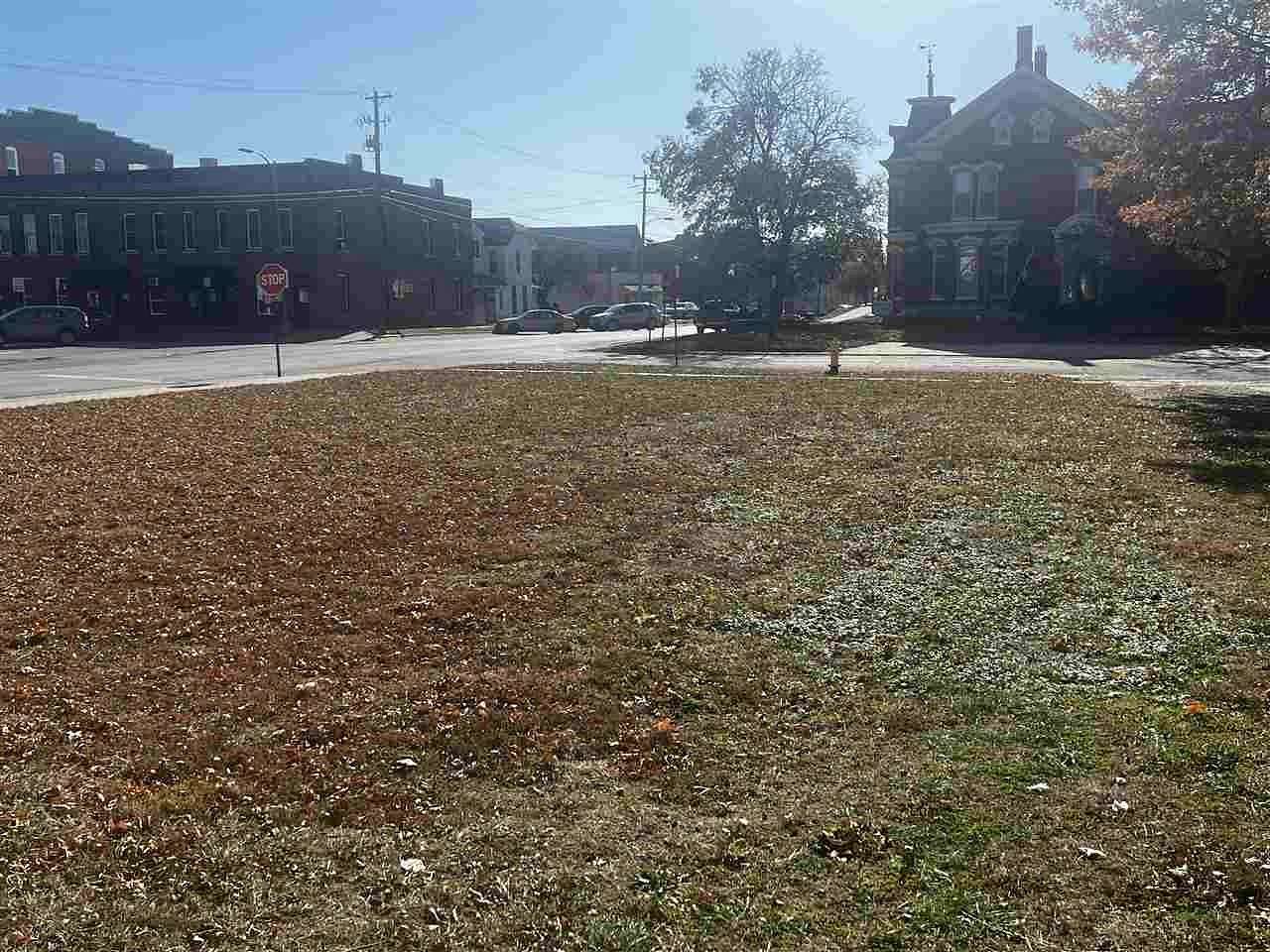 0.12 Acres of Commercial Land for Sale in Washington Township, Iowa