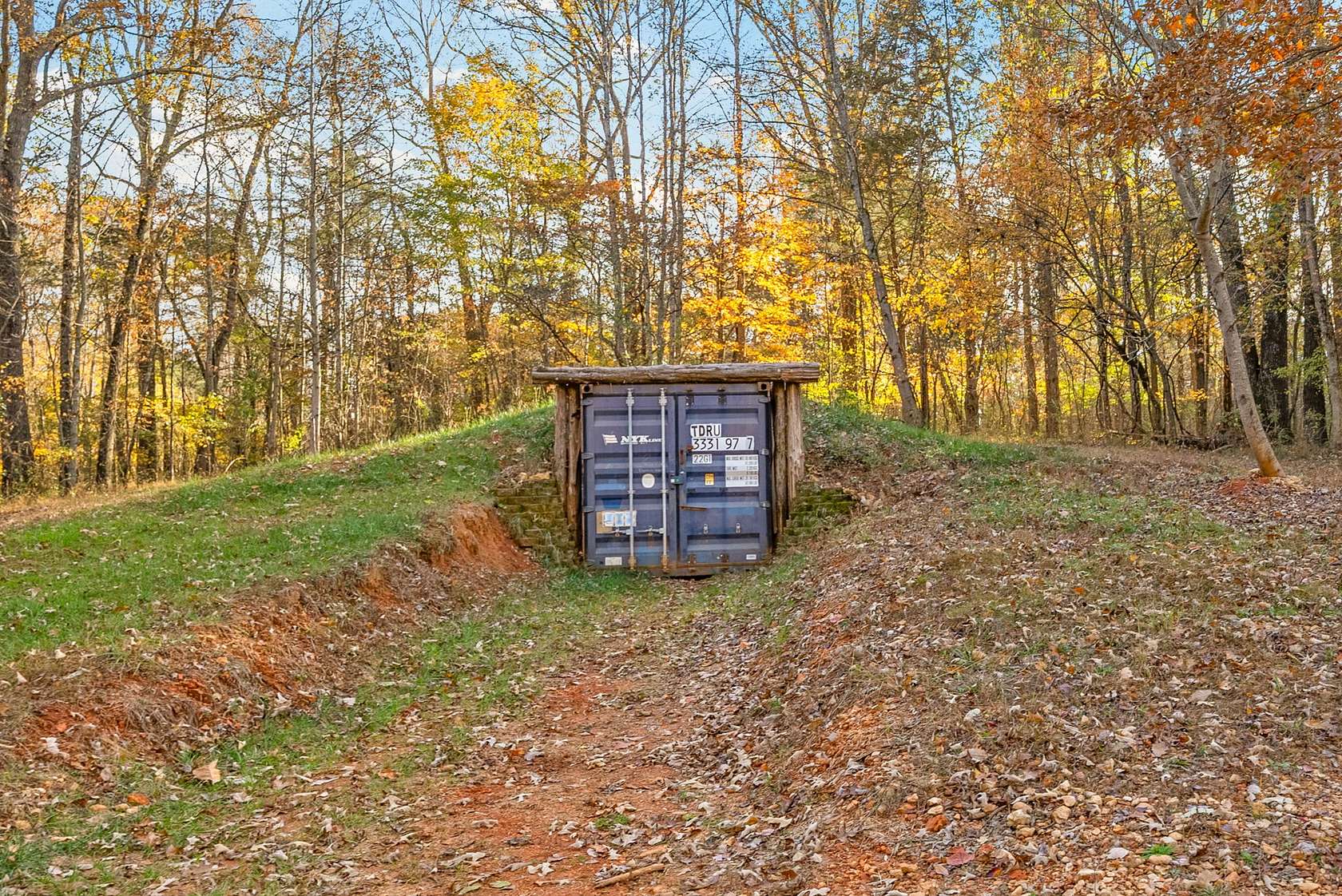 12 Acres of Land with Home for Sale in Clarksville, Tennessee