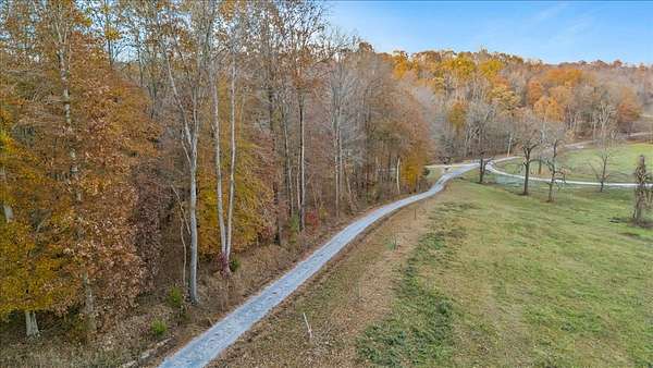 5.82 Acres of Residential Land for Sale in Charlotte, Tennessee