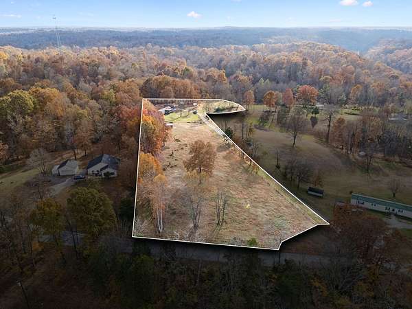 5 Acres of Land for Sale in Franklin, Tennessee