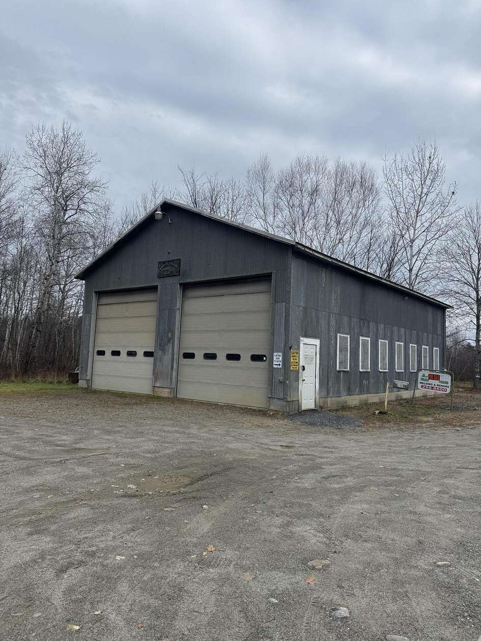2.3 Acres of Improved Commercial Land for Sale in Pittsfield, Maine