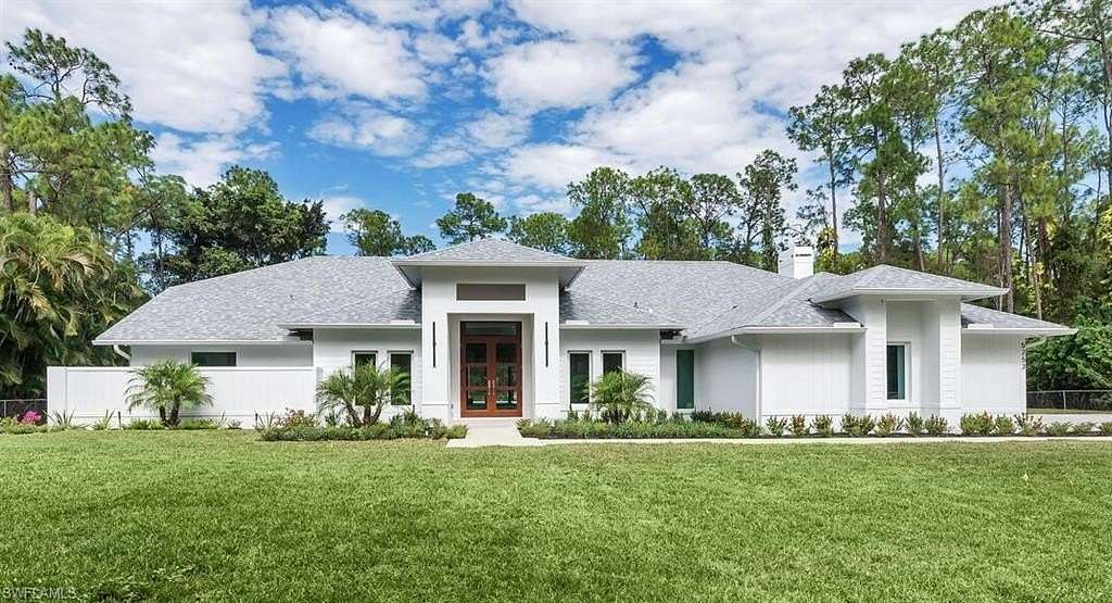 2.27 Acres of Residential Land with Home for Sale in Naples, Florida