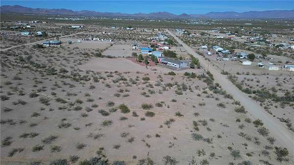 1.1 Acres of Residential Land for Sale in Golden Valley, Arizona