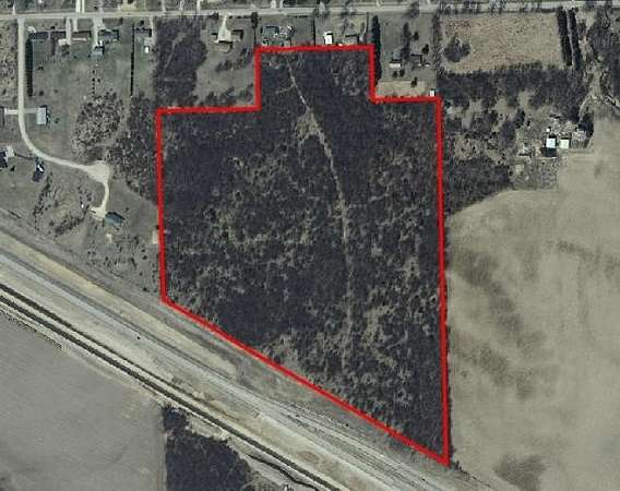 42.9 Acres of Land for Sale in Freeport, Illinois