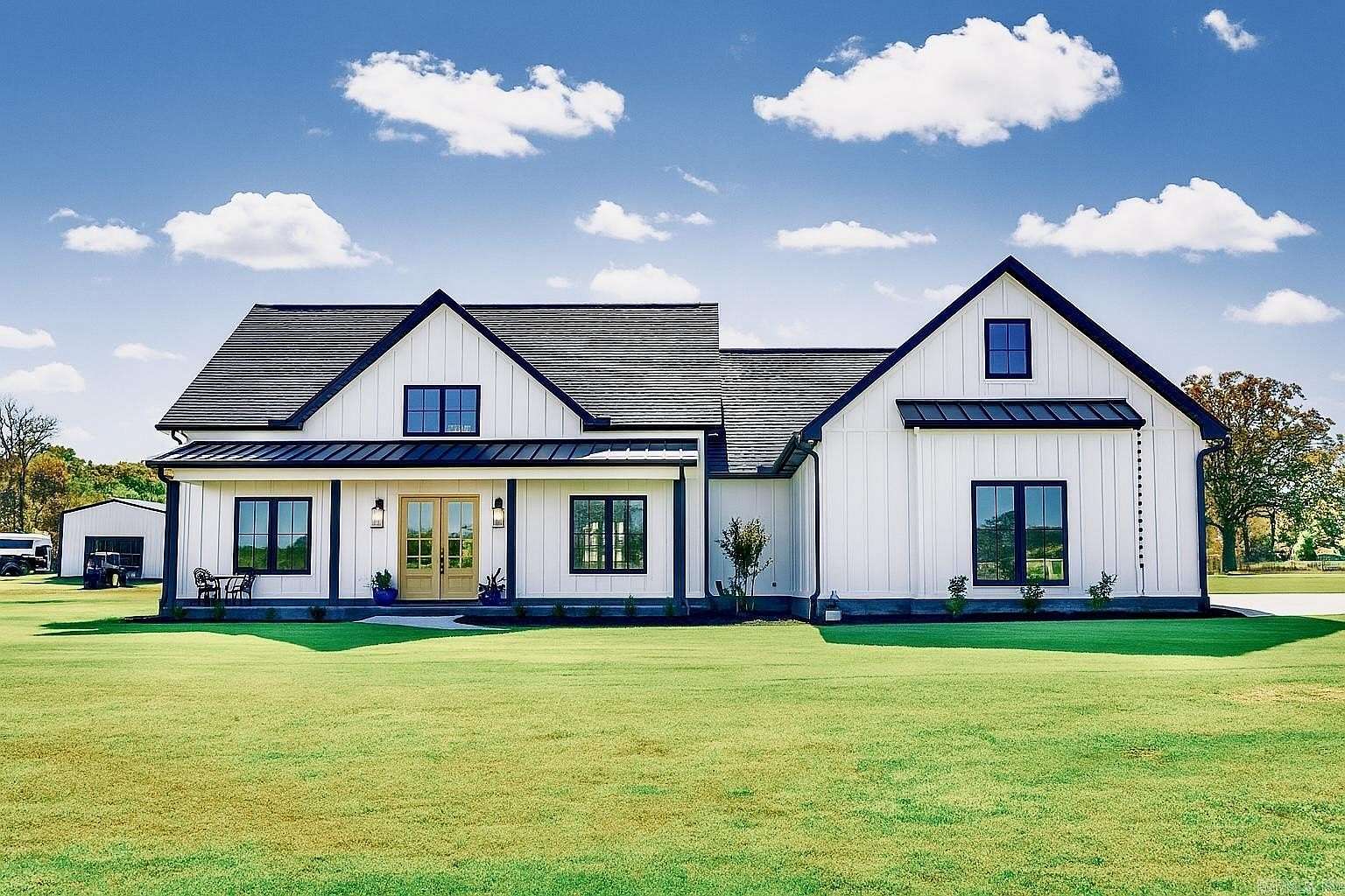 9.42 Acres of Residential Land with Home for Sale in Vilonia, Arkansas