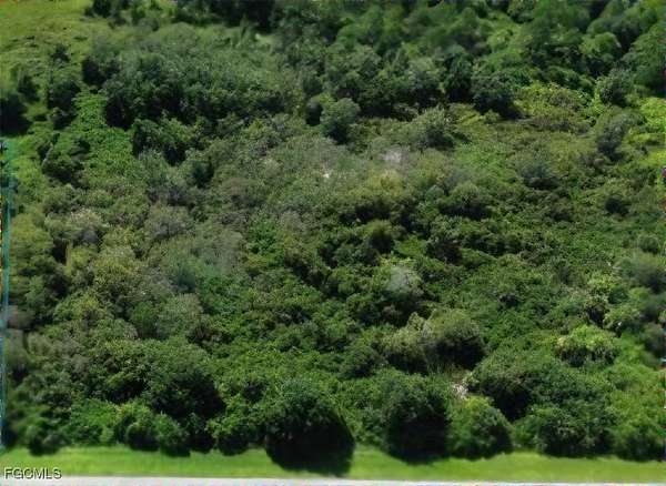 1.3 Acres of Residential Land for Sale in Alford, Florida