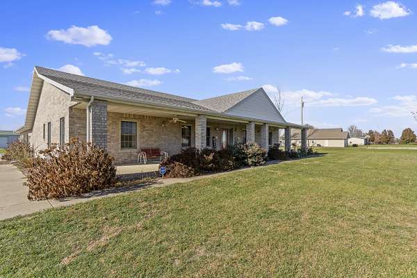 3 Acres of Residential Land with Home for Sale in Marionville, Missouri