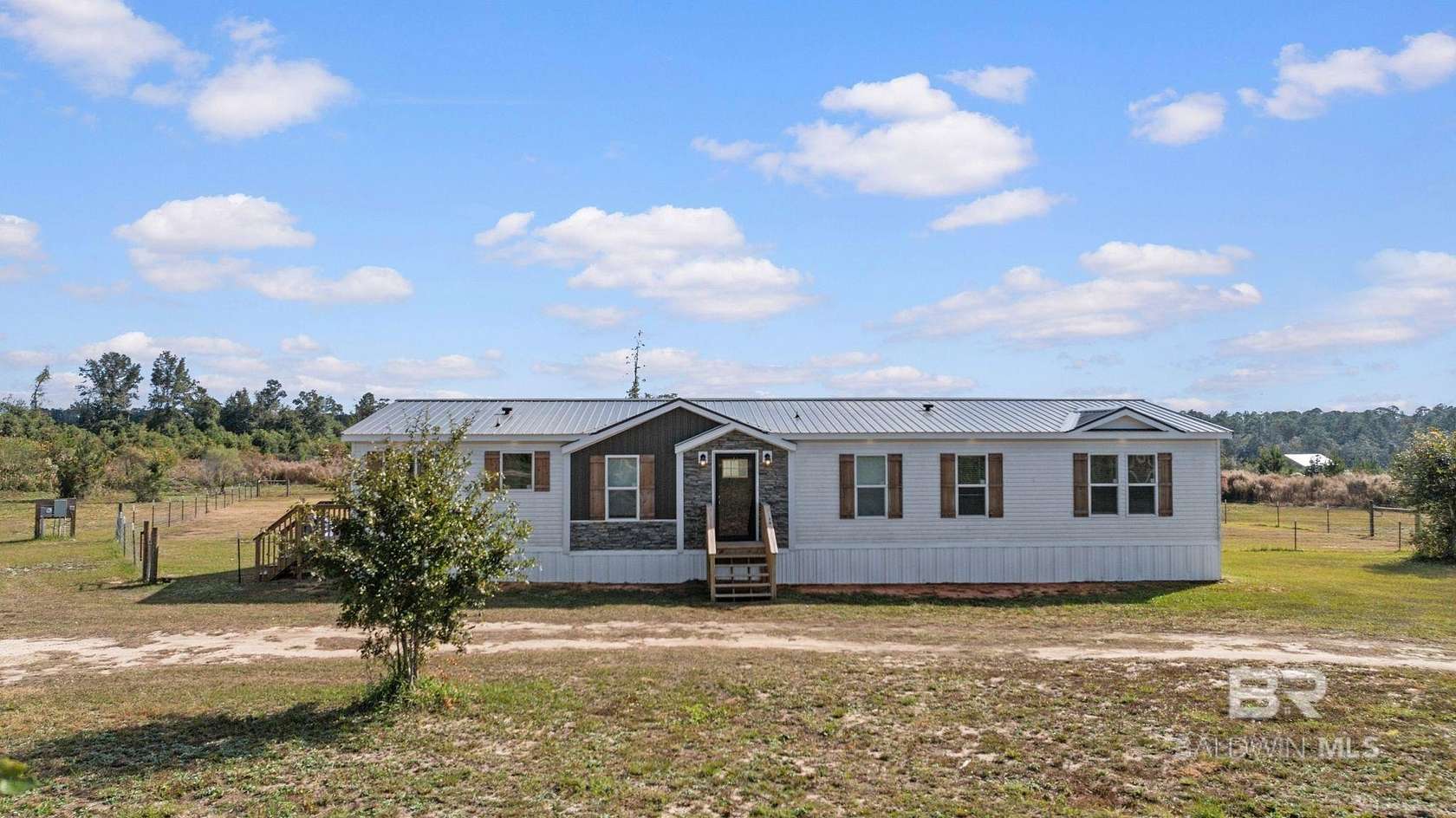 20 Acres of Agricultural Land with Home for Sale in Robertsdale, Alabama