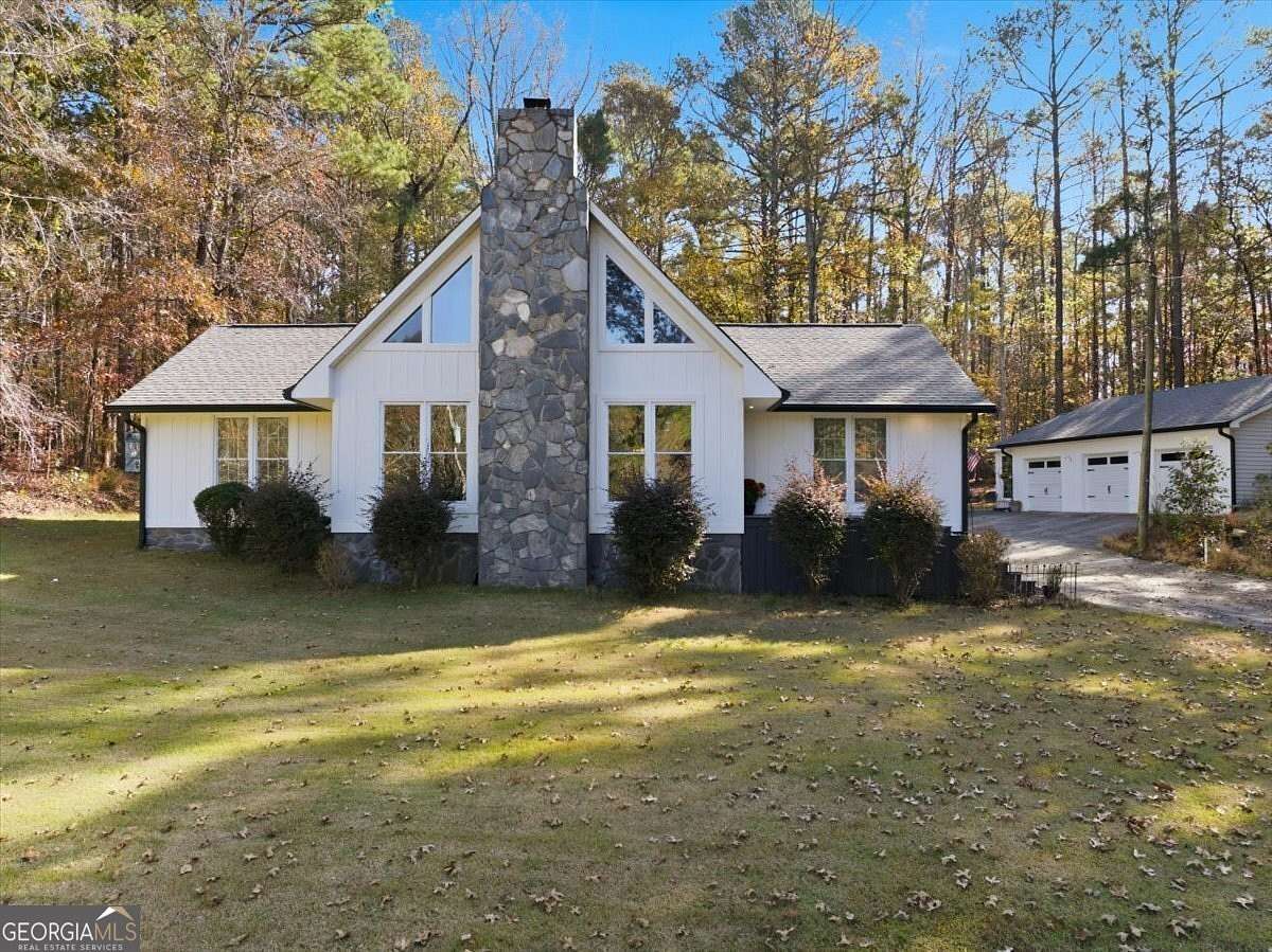 1.53 Acres of Residential Land with Home for Sale in Palmetto, Georgia