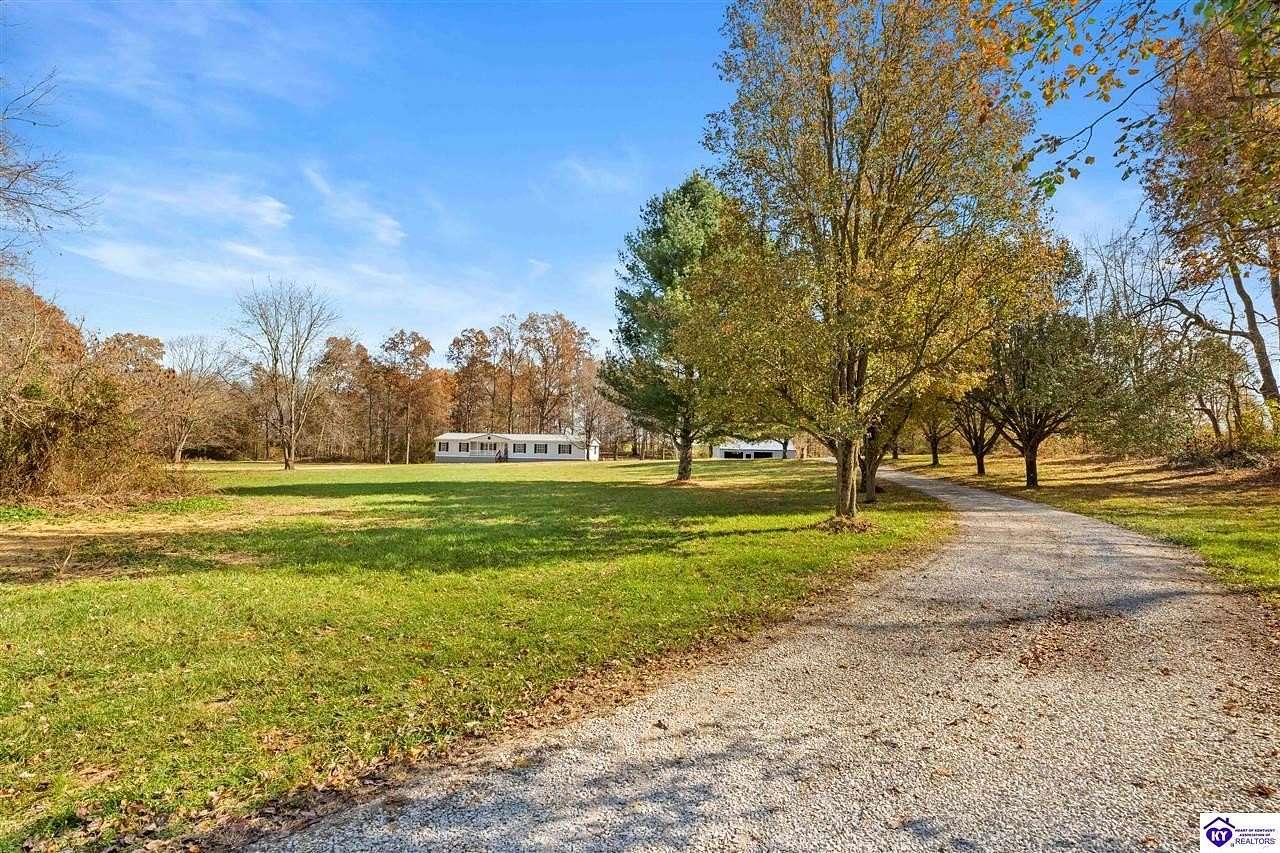 4.15 Acres of Residential Land with Home for Sale in Vine Grove, Kentucky
