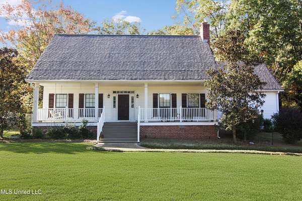 2.18 Acres of Residential Land with Home for Sale in Clinton, Mississippi