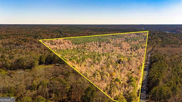 105 Acres of Recreational Land for Sale in Newnan, Georgia