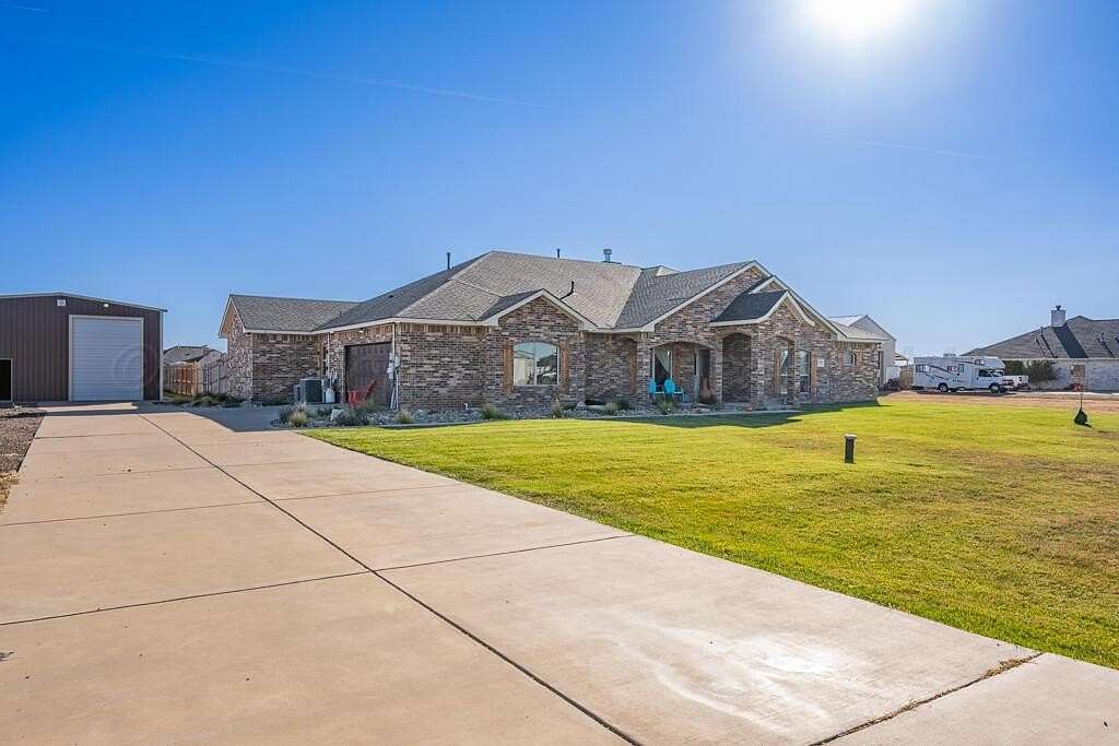 1.54 Acres of Residential Land with Home for Sale in Amarillo, Texas