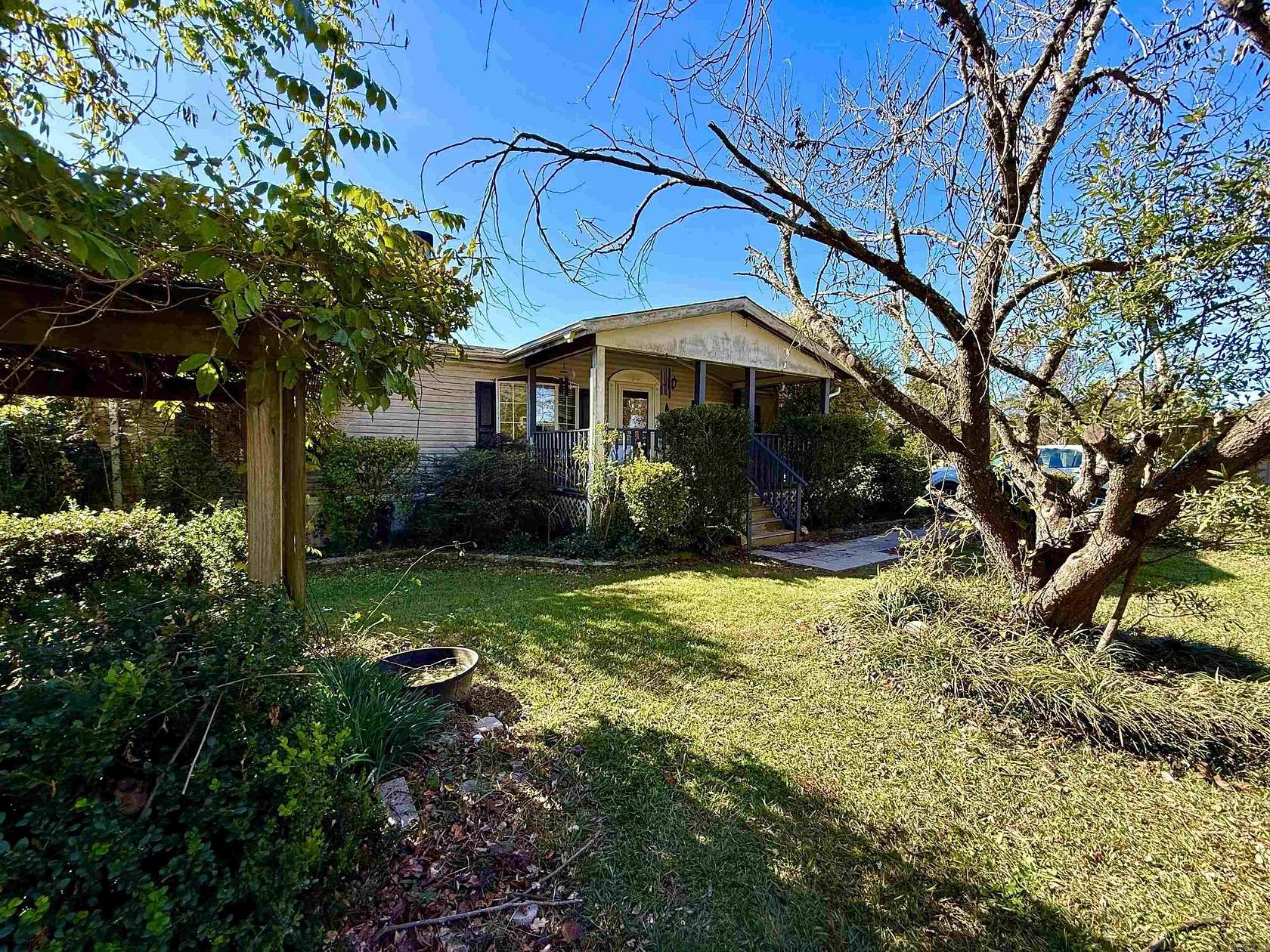 1.7 Acres of Residential Land with Home for Sale in Donaldson, Arkansas