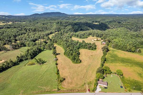 126 Acres of Land for Sale in Smithville, Tennessee