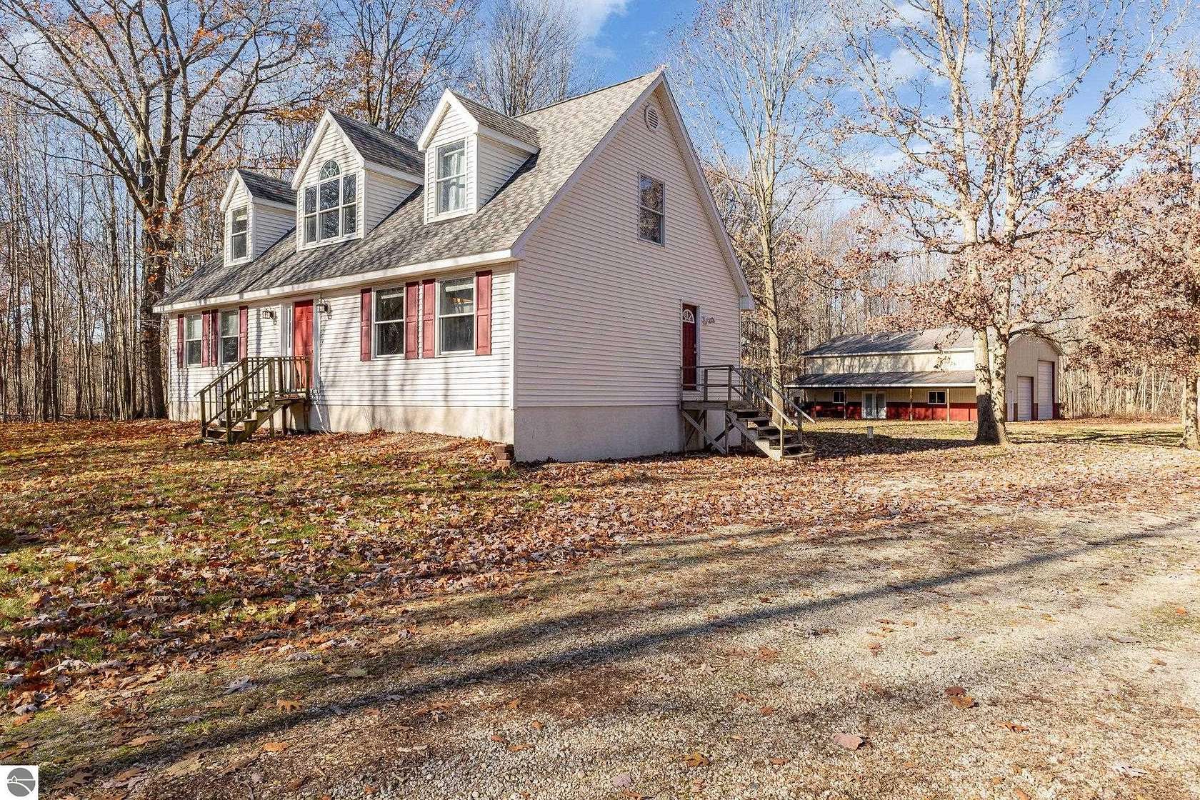 7.5 Acres of Residential Land with Home for Sale in Mount Pleasant, Michigan