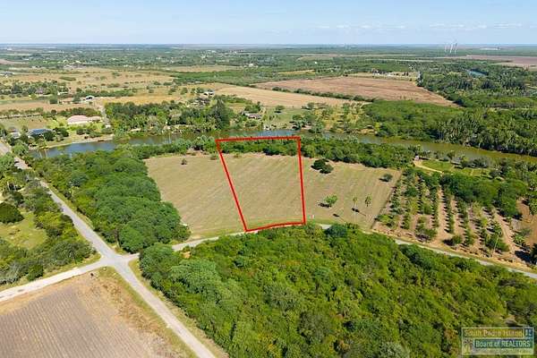 3 Acres of Residential Land for Sale in Bayview, Texas