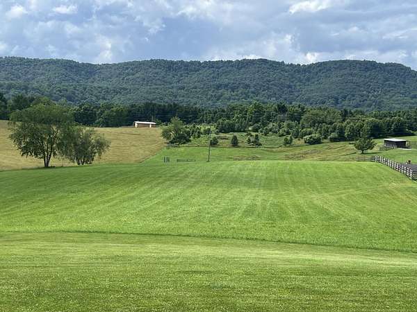 3.16 Acres of Residential Land for Sale in Lewisburg, West Virginia