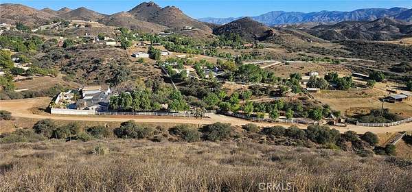 2.52 Acres of Residential Land for Sale in Agua Dulce, California
