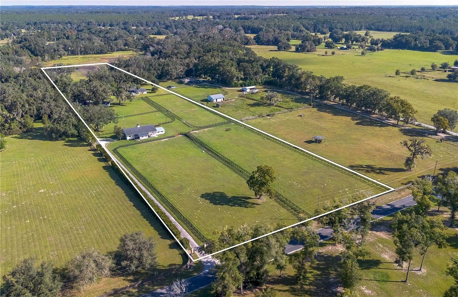 12.7 Acres of Land with Home for Sale in Ocala, Florida