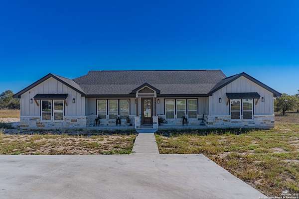 1.56 Acres of Residential Land with Home for Sale in La Vernia, Texas