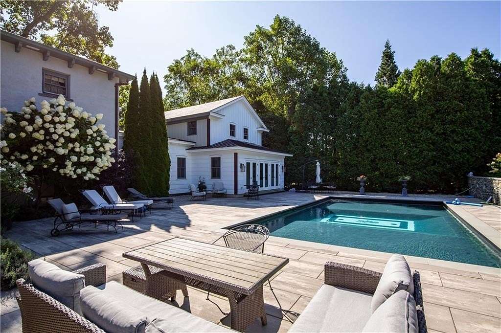 1.5 Acres of Residential Land with Home for Lease in Newport, Rhode Island