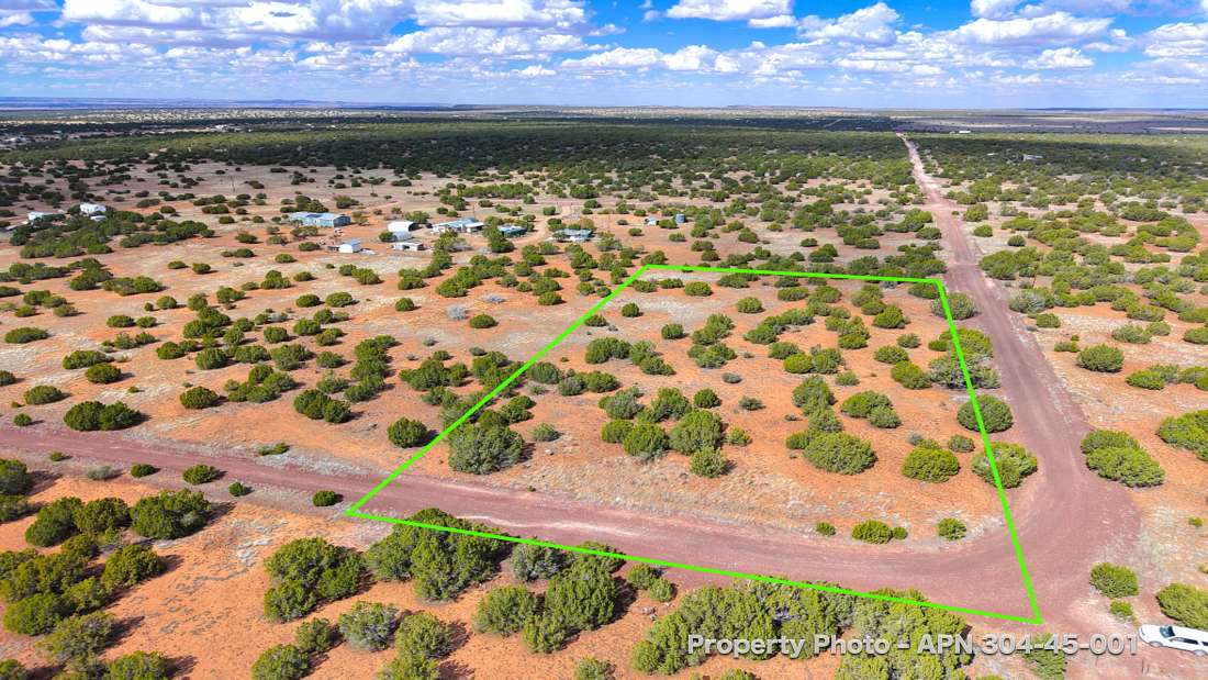 1.33 Acres of Residential Land for Sale in Show Low, Arizona